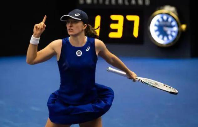 斯小牛在引 斯小牛在引