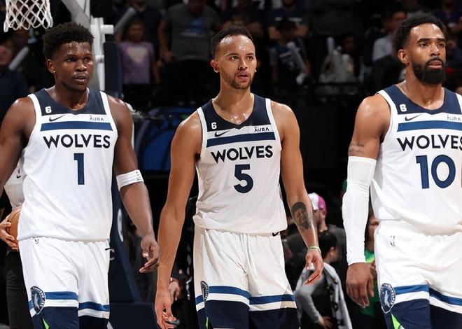 中超-上海申花VS北京国安：榜首之争，仇人相见，皆有核心缺战